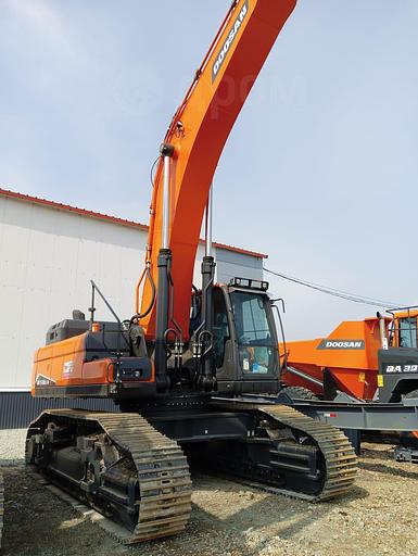 Гусеничный экскаватор DX530LC-7M фото 1