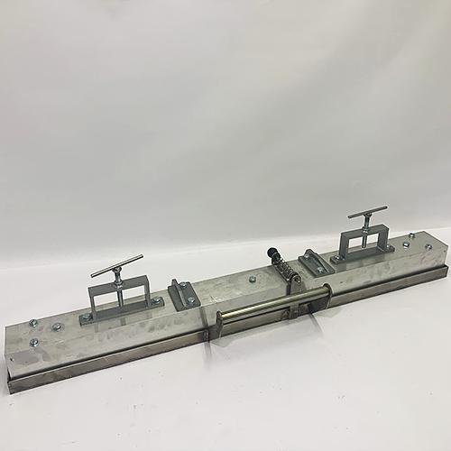 Магнитный подборщик для вилочного погрузчика с системой очистки фото 2