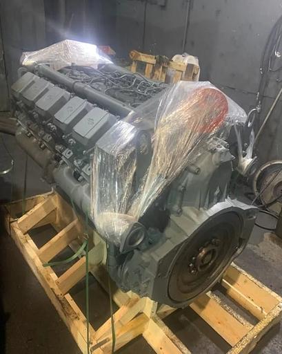 Двигатель ЯМЗ-240М2 фото 1