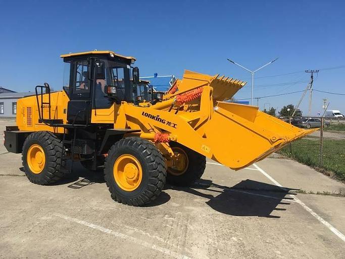 Фронтальный погрузчик Lonking LG833N фото 1