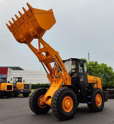 Фронтальный погрузчик Lonking CDM835N фото 2