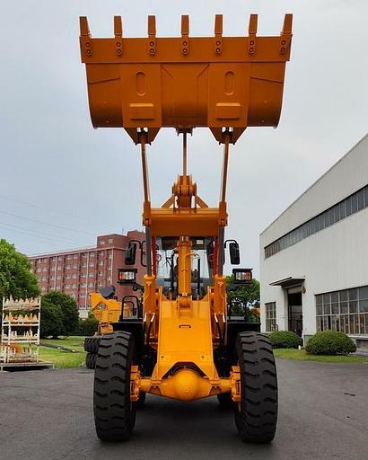 Фронтальный погрузчик Lonking CDM835N фото 3