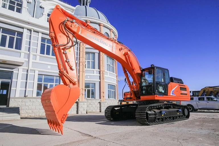 Гусеничный экскаватор Lonking CDM6336 фото 2