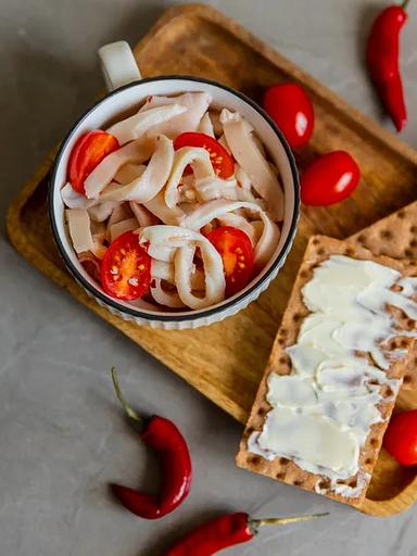 Закуска Кальмар «огонёк» с перецем и чесноком, опт фото 1