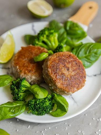 Полуфабрикаты Котлеты из горбуши с брокколи, опт фото 1