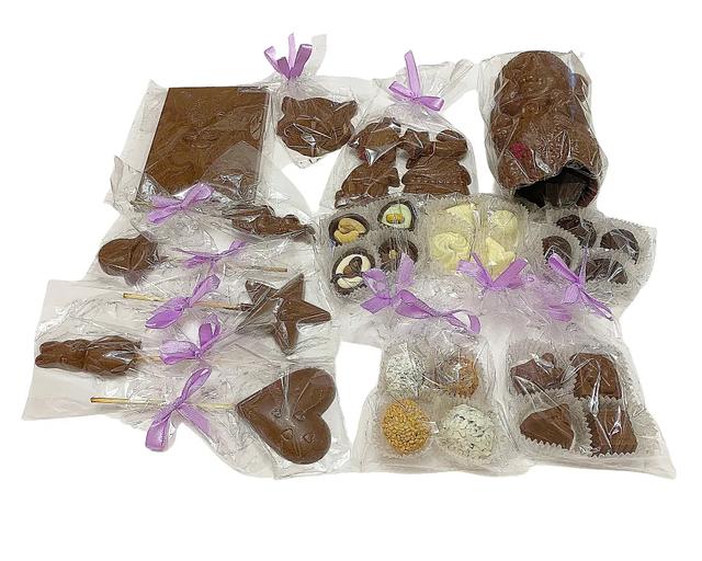 Коробка шоколада ручной работы Fradе́ «Сундук» 1330 г фото 4