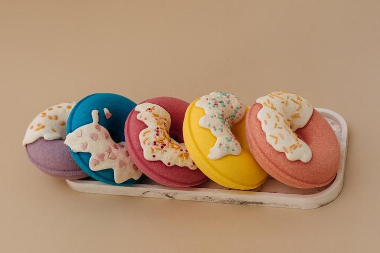 Бомбочка для ванны Eden touch «Пончик с пралине» 200 г фото 1