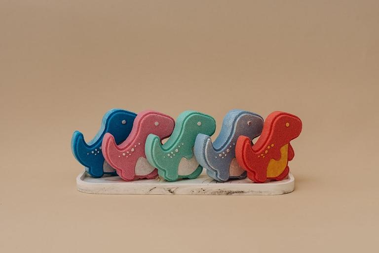 Бомбочка для ванны Eden touch «Динозавр» 200 г фото 1