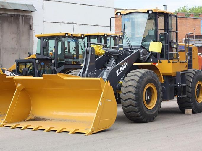 Фронтальный погрузчик XCMG ZL60GV фото 1
