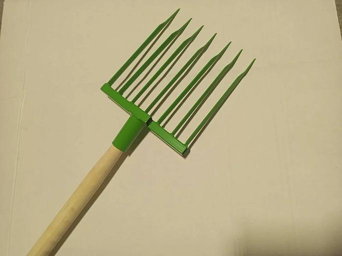 Вилы картофельные 7-ми зубые № 654д с черенком ОПТ фото 1