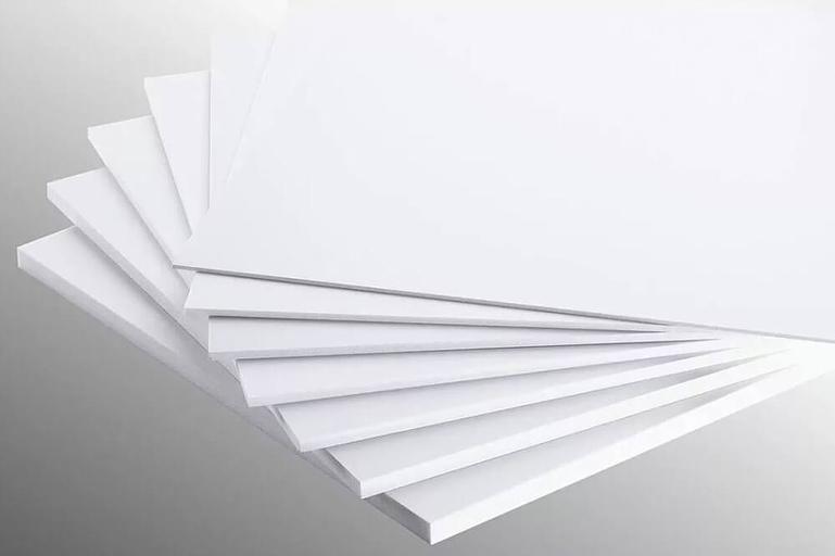 Листовой пластик ПВХ «RS-Rigit NF» 4 мм фото 1