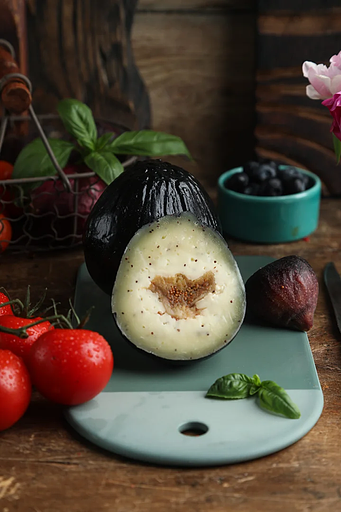 Сыр полутвёрдый десертный Султановская сыроварня «Инжирный» ОПТ фото 1