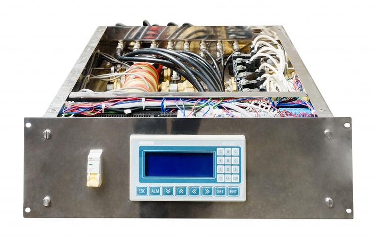 Блок водораспределительный универсальный (БВР) для установки вакуумного напыления УВН-71П-3 фото 1