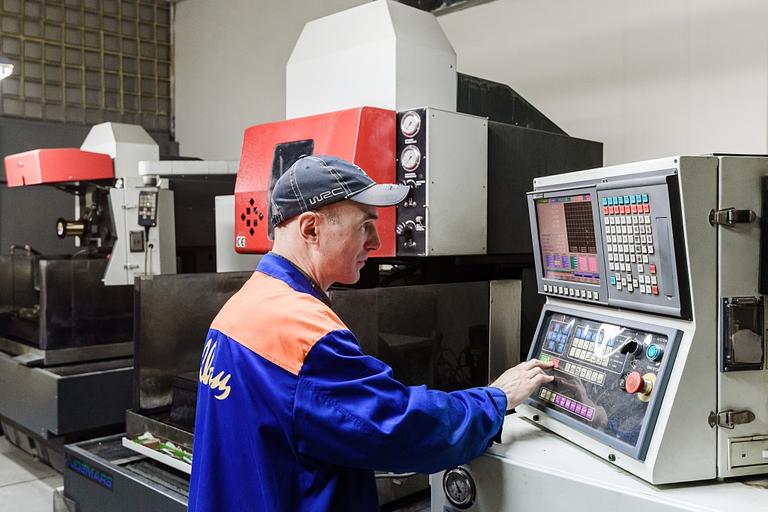 Металлообрабатывающее и инструментальное производство фото 1