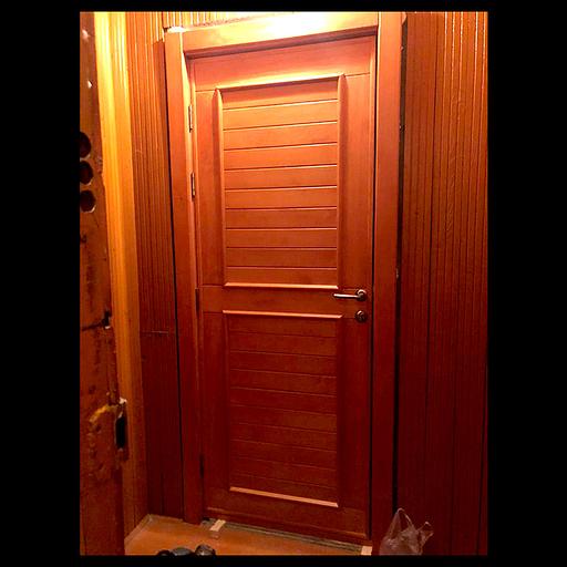 Дверь из кедра утеплённая c колером под лак фото 1