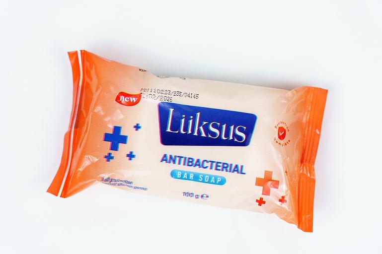 Мыло твёрдое Luksus «С антибактериальным эффектом», 100 г, опт фото 1