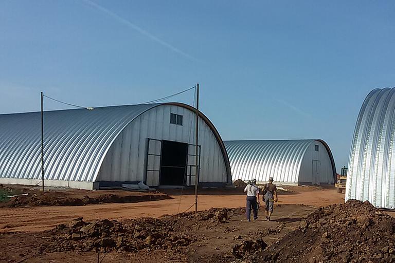 Рамасыз ангарды (жартылай шеңберлі) жобалау, өндіру және орнату фото 4