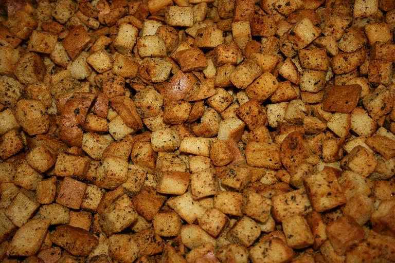 Wheat crackers with garlic, 1 kg (small cubes) WHOLESALE фото 1