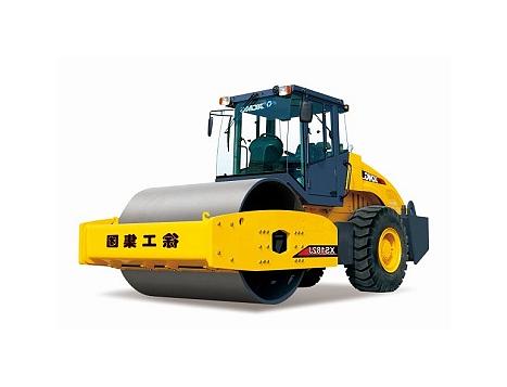 Каток XCMG XS183J фото 1